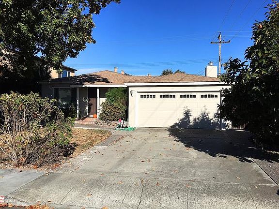 3rd image of 2355 Amethyst Dr