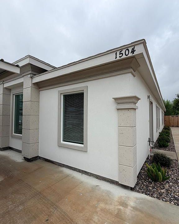 1st image of 1504 Shavano Dr #3