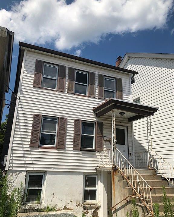 1st image of 29 Elm St