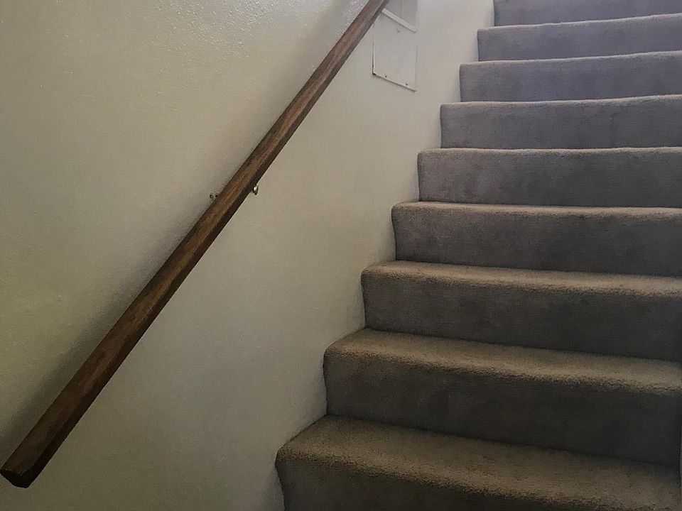 2nd image of 3007 Montgomery St
