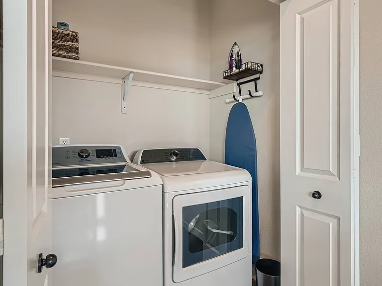 8720 Wolf Valley Dr — Photo 11