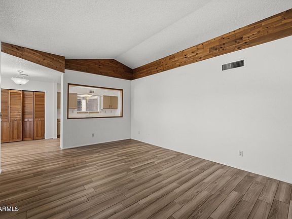 4th image of 1055 N Recker Rd Unit 1040