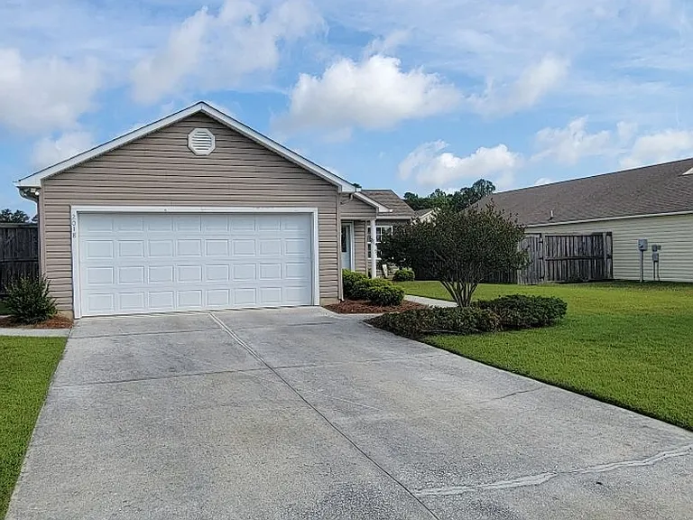 2018 Heritage Ln — Photo 2