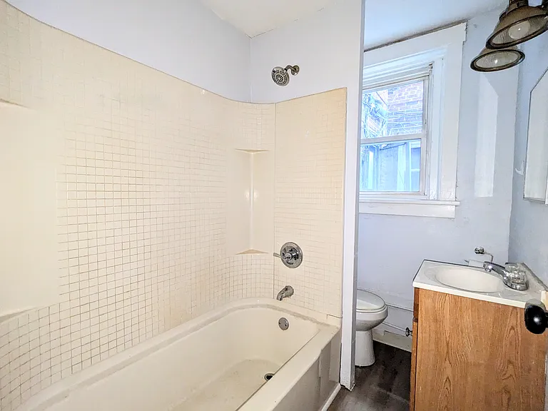 2116 Bedford Ave #REAR — Photo 6