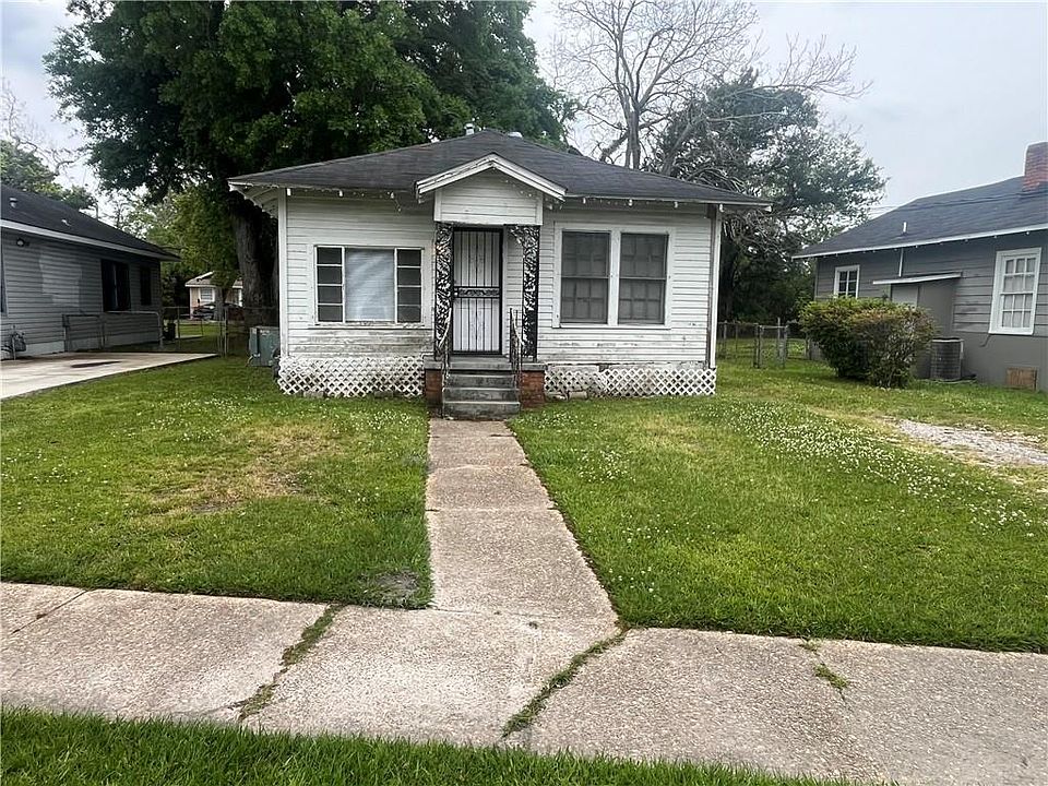1st image of 1705 Buck St