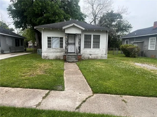 1705 Buck St, Mobile, AL 36604