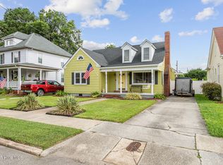 808 Cedar St, Elizabeth City, NC 27909