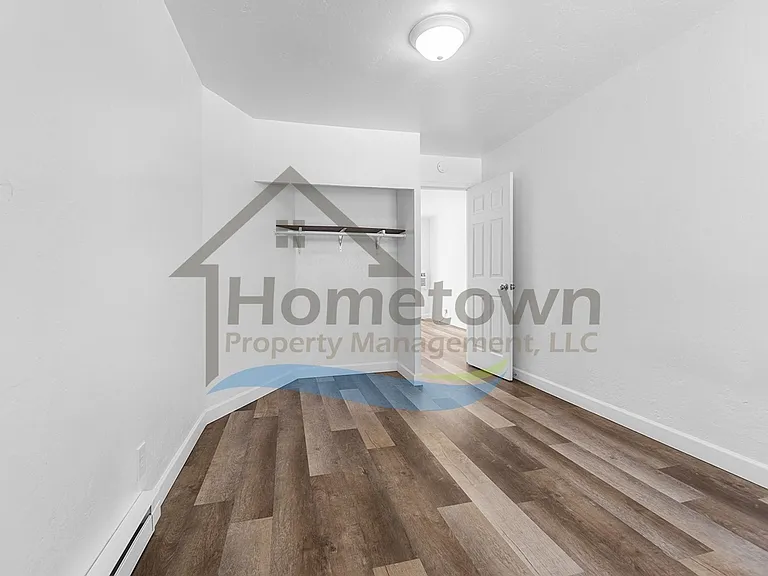 510 N 4th St — Photo 15