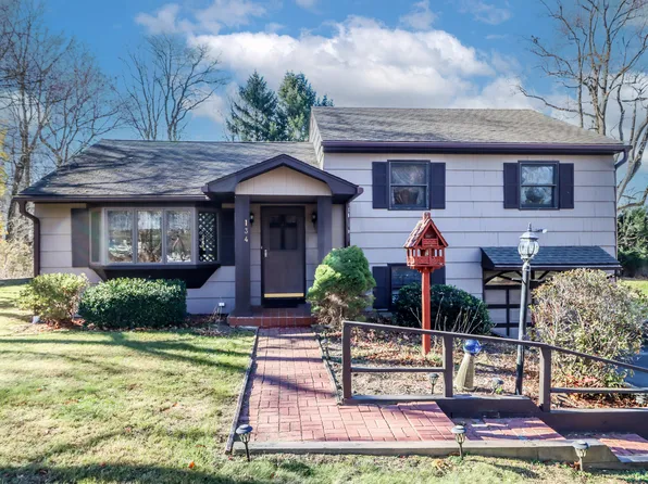 134 Old Hawleyville Road, Bethel, CT 06801