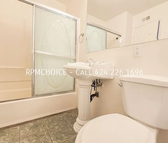 7 Dovecote Ln — Photo 16