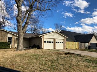 102 S Crabtree Rd, Muskogee, OK 74403