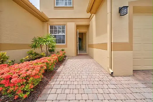 7880 Lake Sawgrass Loop #5212 — Photo 2