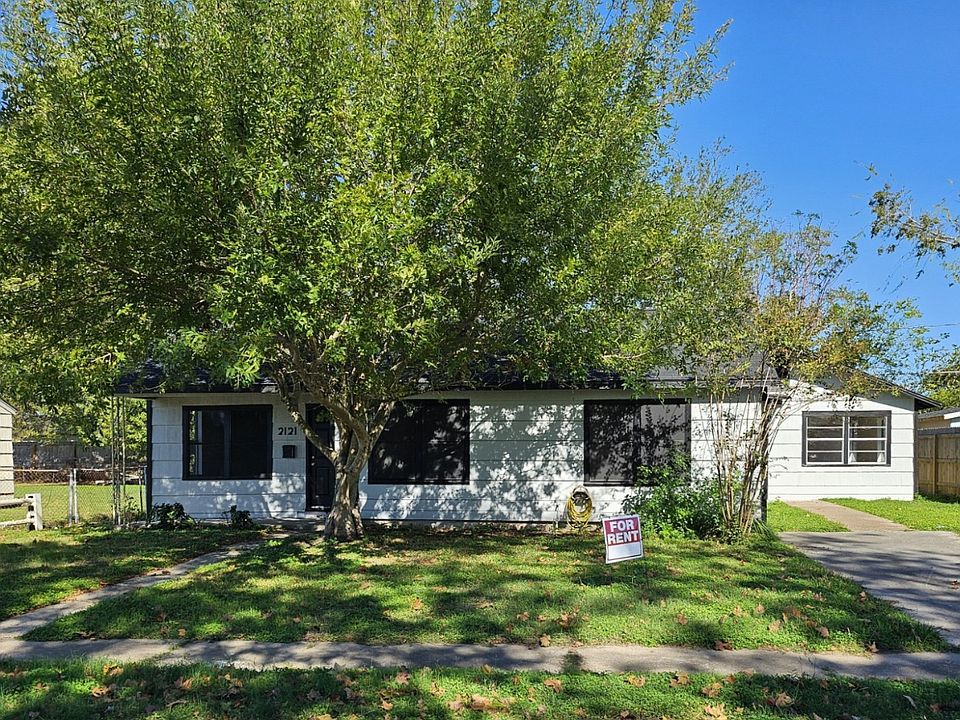 1st image of 2121 Kingsdale Dr
