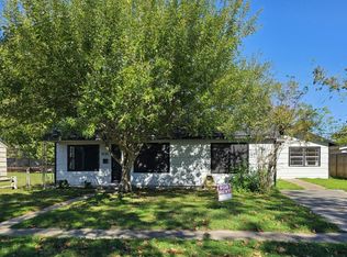 2121 Kingsdale Dr, Deer Park, TX 77536