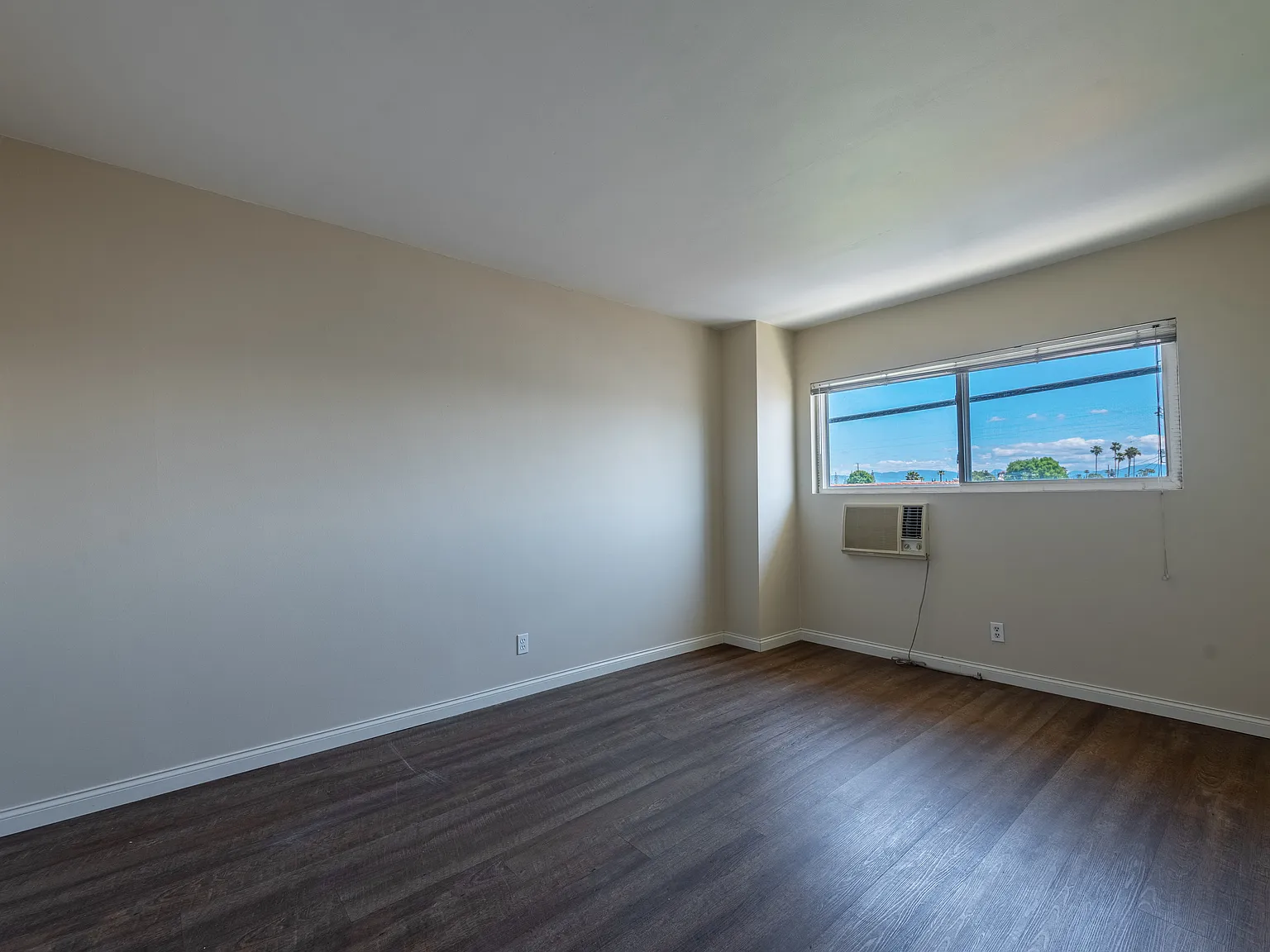 2 bed, $2,295 — Photo 4