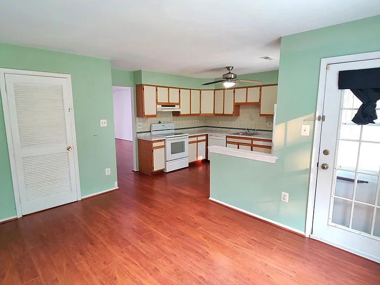 166 Winstead Dr — Photo 7