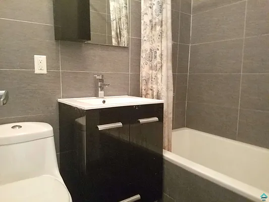 Rented by EXR | media 15