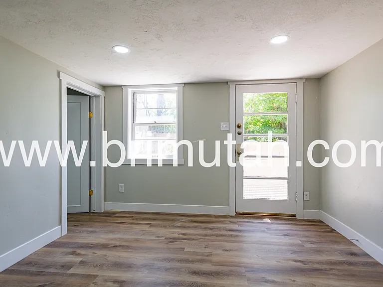 753 E Princeton Ave — Photo 15
