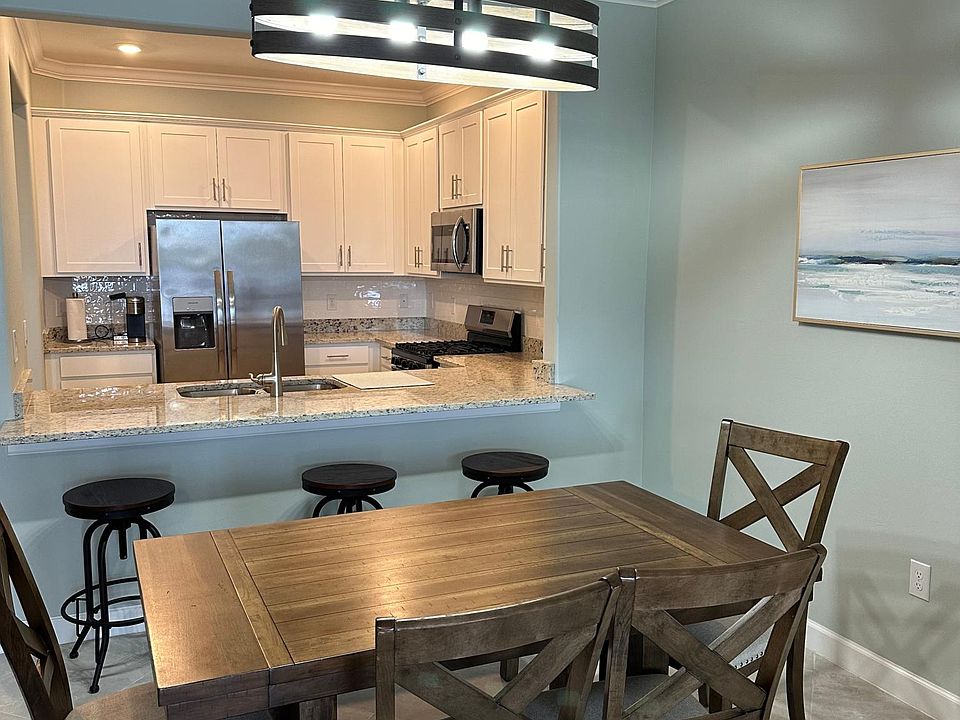 Kitchen and dining area