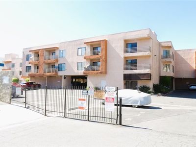 6815 Remmet Ave UNIT 226, Canoga Park, CA, 91303