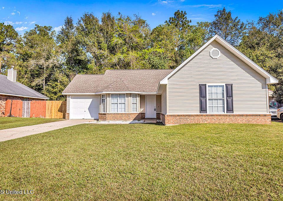 1st image of 13122 Trailwood Dr