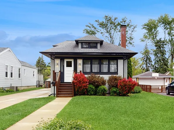 445 S Cornell Ave, Villa Park, IL 60181