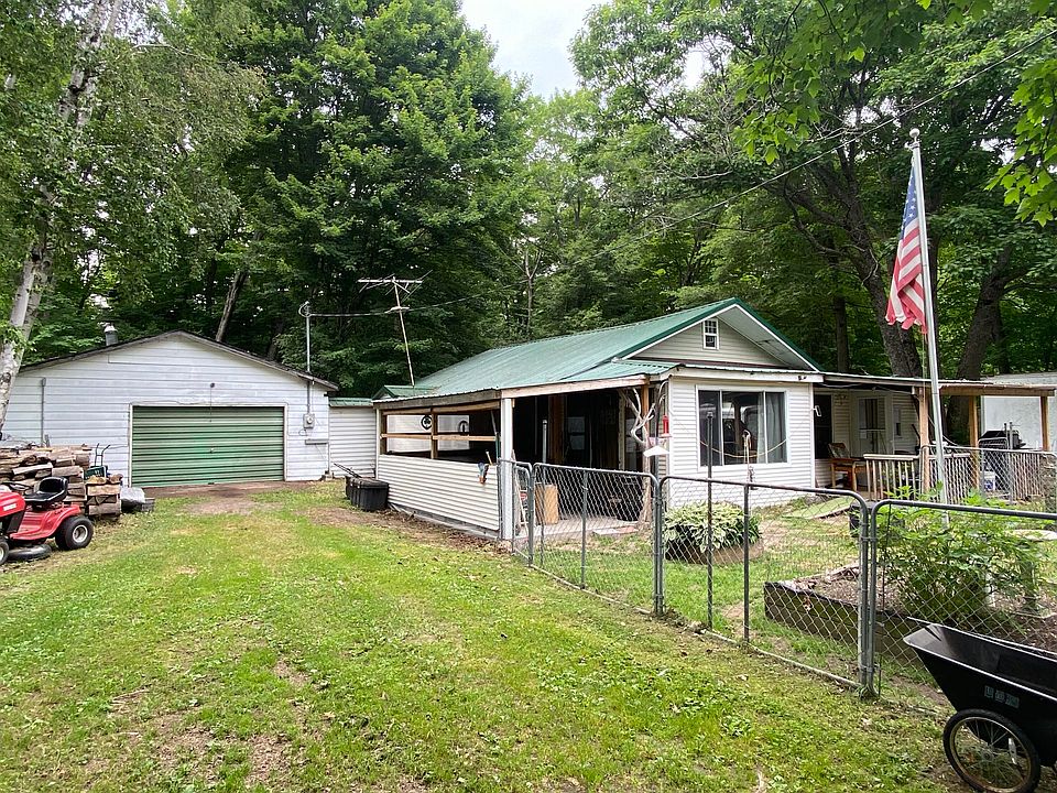 1st image of 8816 S Willow Ln