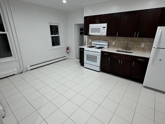 5th image of 63 Norwood Ave #1