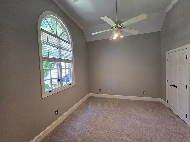 102 Eyemouth Ct — Photo 29