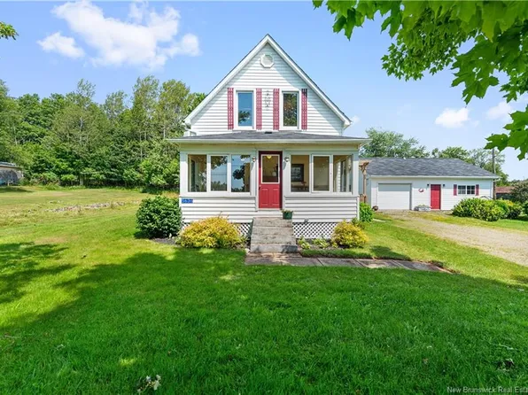 5636 King St, Hopewell, NB E4H 4A2