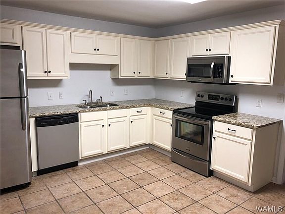 4th image of 48 Sherwood Dr Unit 1-C