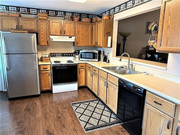 2nd image of 8678 Deer Bend Dr