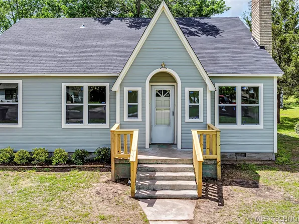 907 W Burney St, Madill, OK 73446