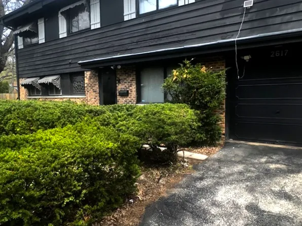 2617 Summit Ave, Highland Park, IL 60035