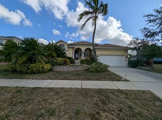 718 Bunker View Dr, Apollo Beach, FL 33572