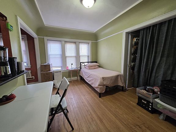2nd image of 1527 N Marshall St APT 29