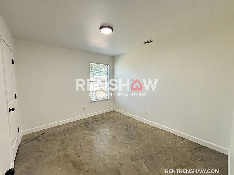 315 Glencoe Rd — Photo 16