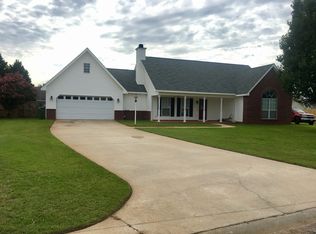 135 Pioneer Trl, Warner Robins, GA 31088