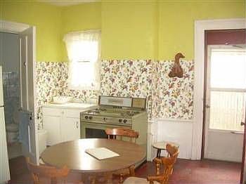 2nd image of 3033 W 19th Pl