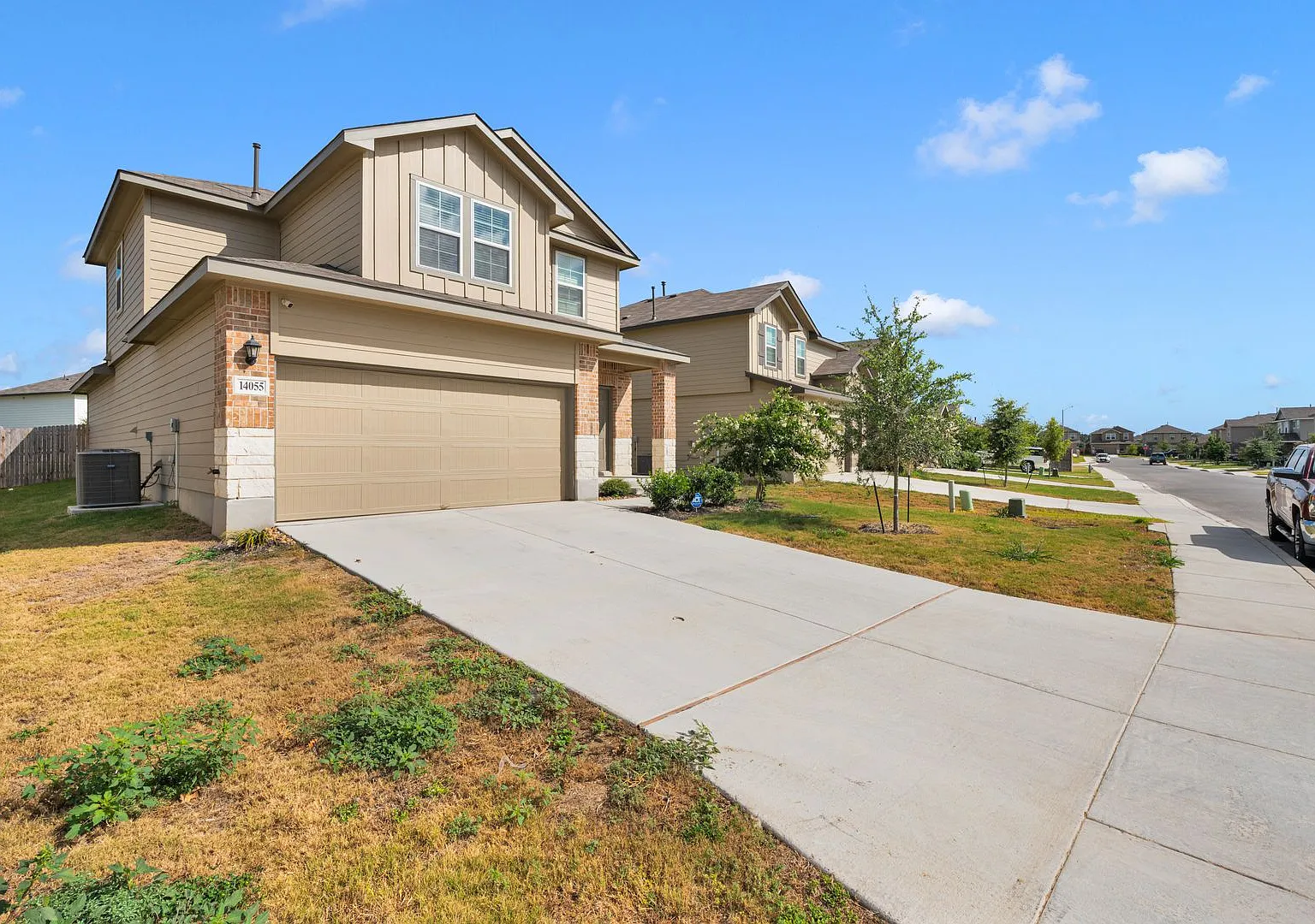 Spacious 4-Bedroom Beauty in Riverstone at Westpointe with Community Perks! — Photo 2