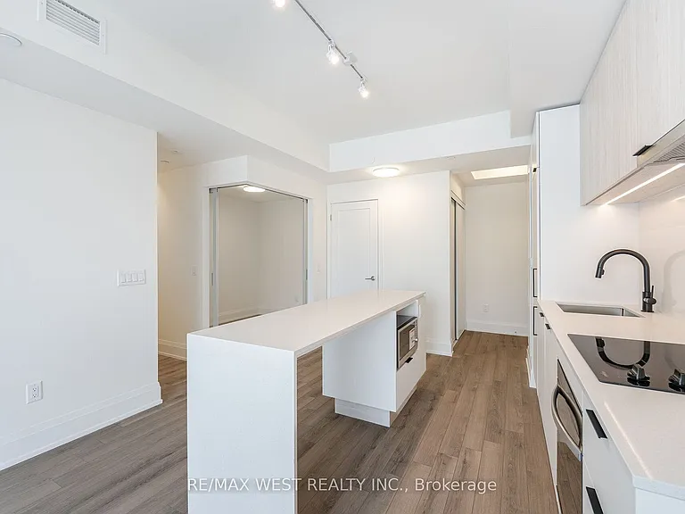 89 Church St #2604 — Photo 13
