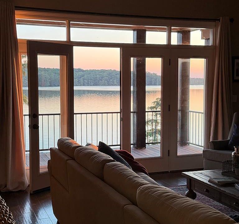1st image of 1889 Lake Washington Rd E
