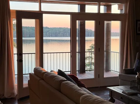 1889 Lake Washington Rd E, Hollandale, MS 38748