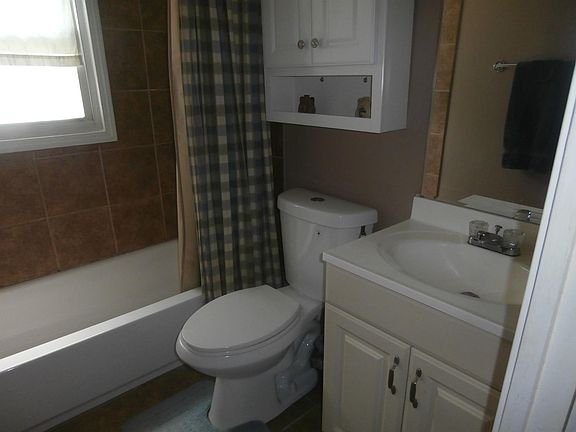 5th image of 3163 Hyannis Dr