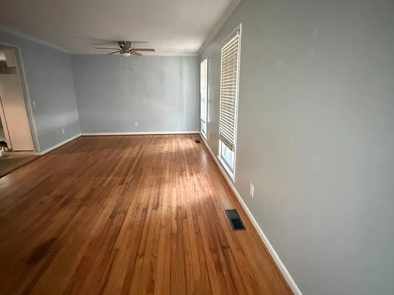 1212 Old Mill Rd — Photo 5