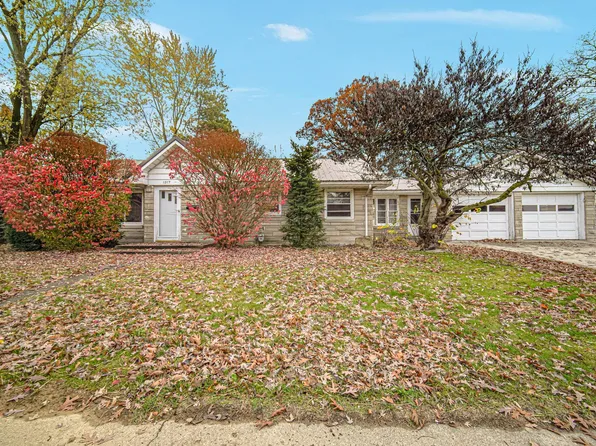 1317 Lake Ave, Plymouth, IN 46563