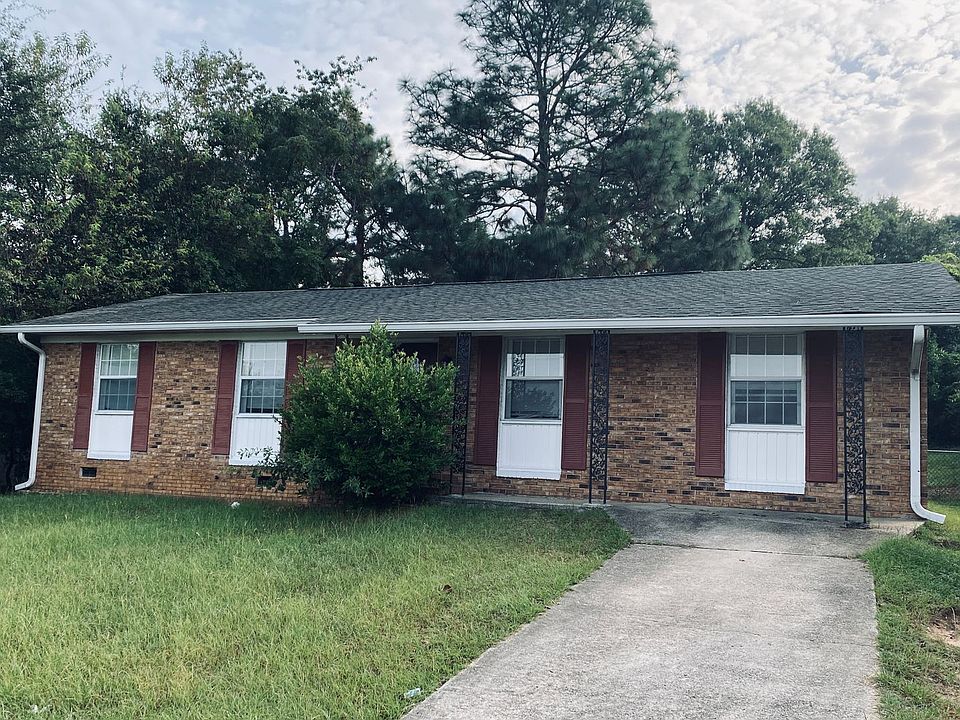 1st image of 2528 Kensington Dr W