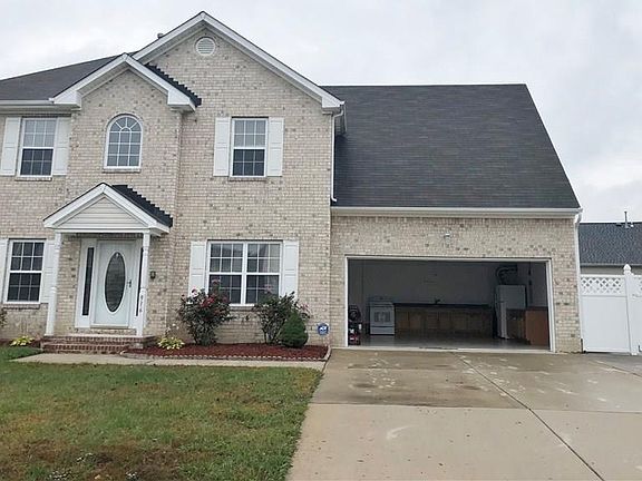 4th image of 916 Antonick Ln
