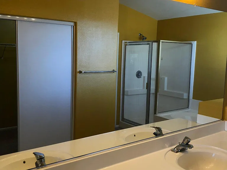 27162 Swift St — Photo 22