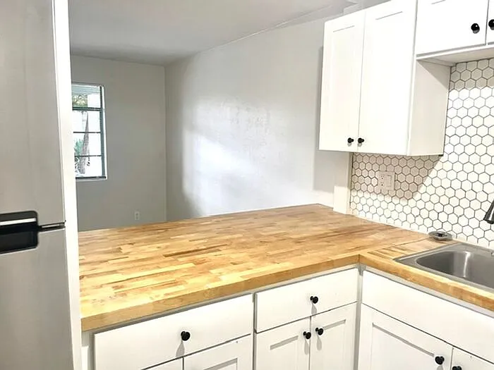 1 bed, 1.0 bath, $975 — Photo 4